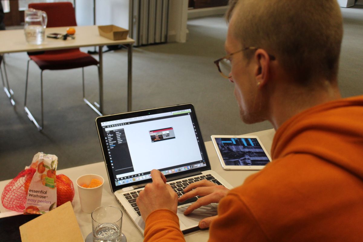 Design Yourself: Feeling the Gallery - Making sound and music out of visual data