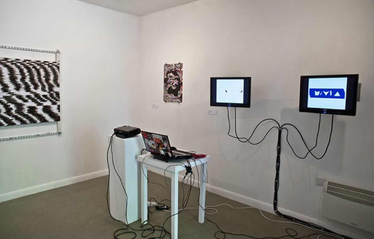 Glitch Moment/ums exhibition